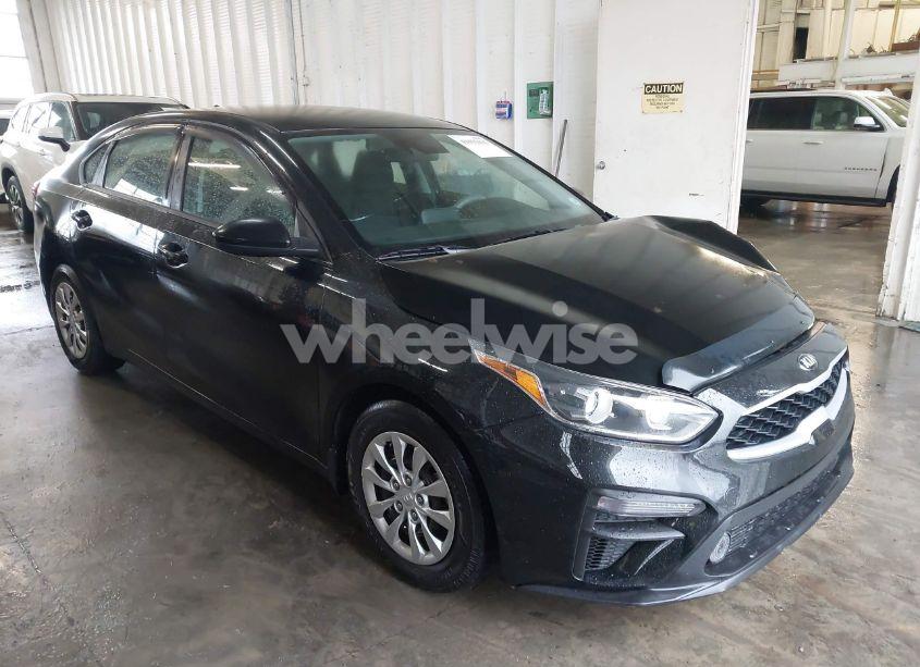 2020 Kia Forte FE (VIN 3KPF24AD2LE250154) main photo
