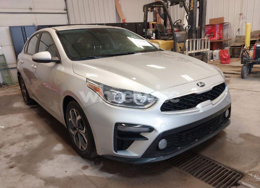 2021 Kia Forte LXS (VIN 3KPF24AD2ME289246) main photo