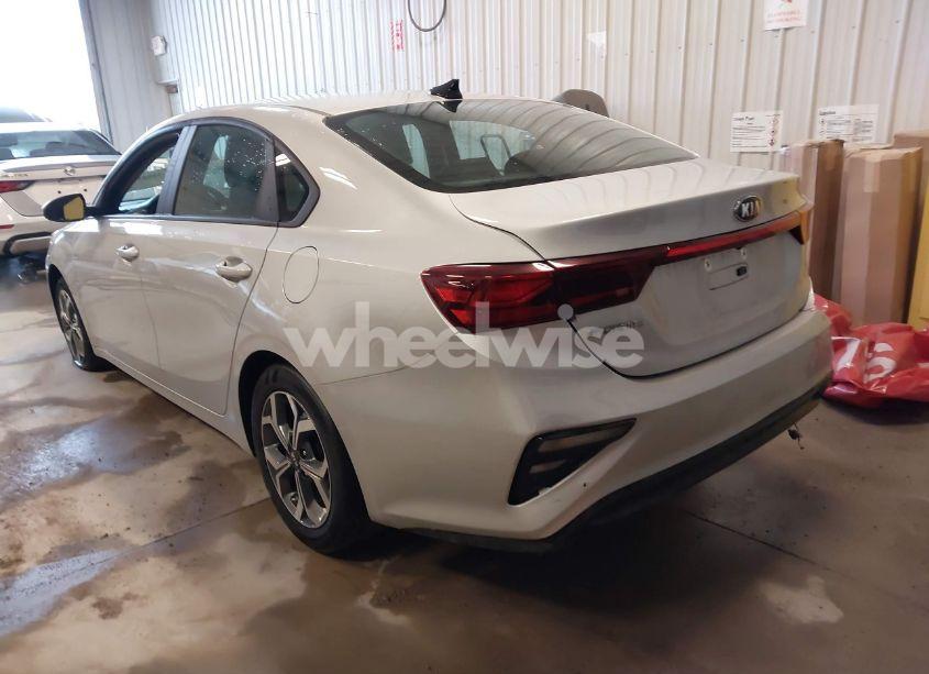 Photo 3 of 2021 Kia Forte LXS (VIN 3KPF24AD2ME289246)