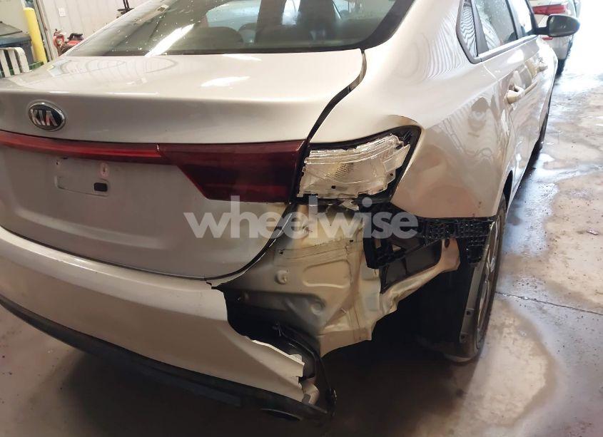 Photo 6 of 2021 Kia Forte LXS (VIN 3KPF24AD2ME289246)
