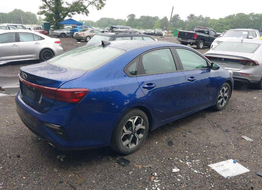 Photo 4 of 2021 Kia Forte LXS (VIN 3KPF24AD2ME307504)