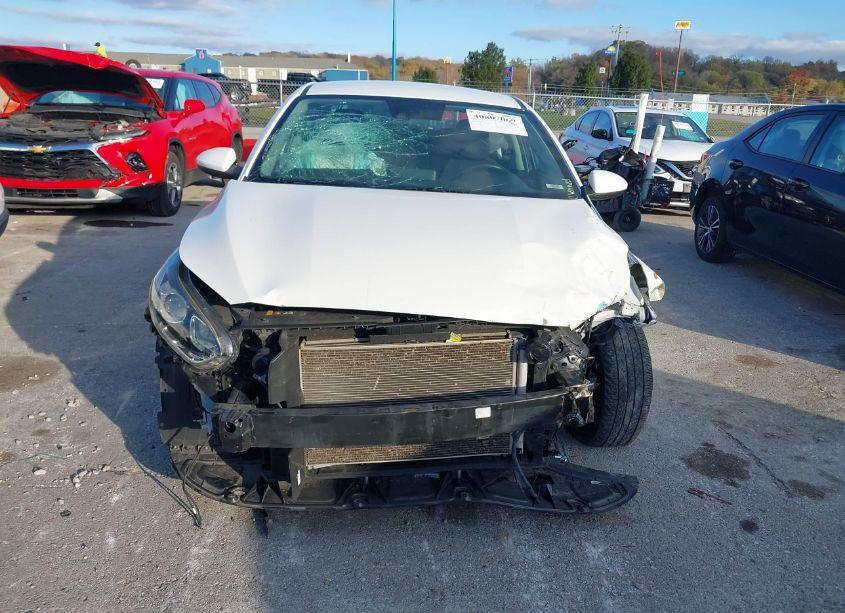 Photo 12 of 2021 Kia Forte LXS (VIN 3KPF24AD2ME312881)