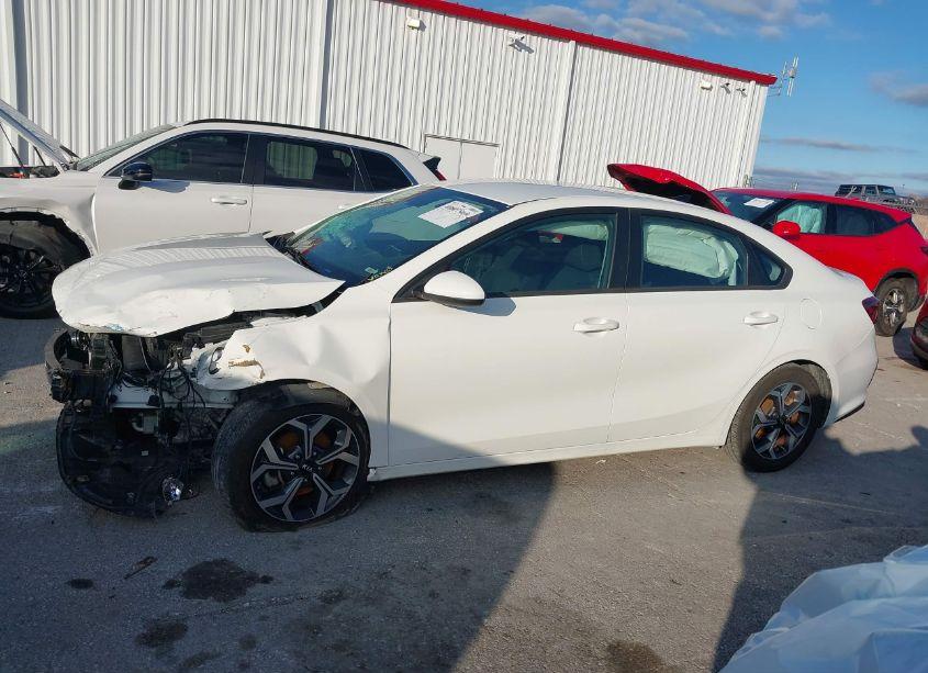 Photo 14 of 2021 Kia Forte LXS (VIN 3KPF24AD2ME312881)