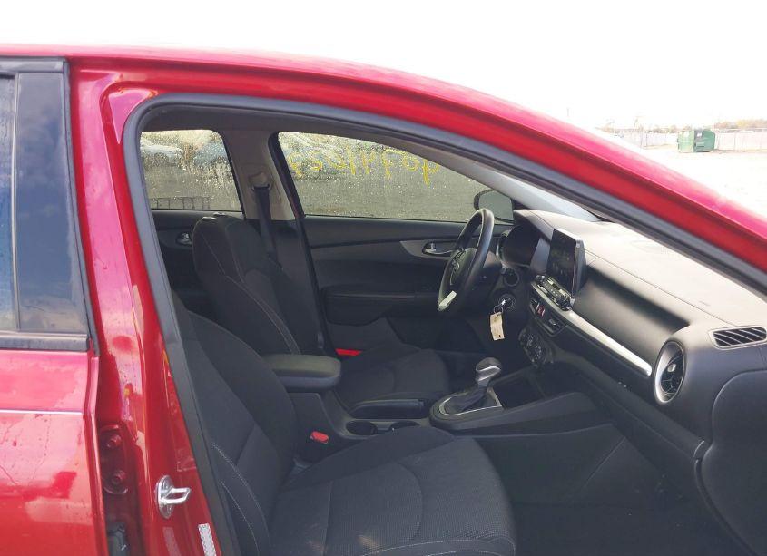 Photo 5 of 2021 Kia Forte LXS (VIN 3KPF24AD2ME329227)