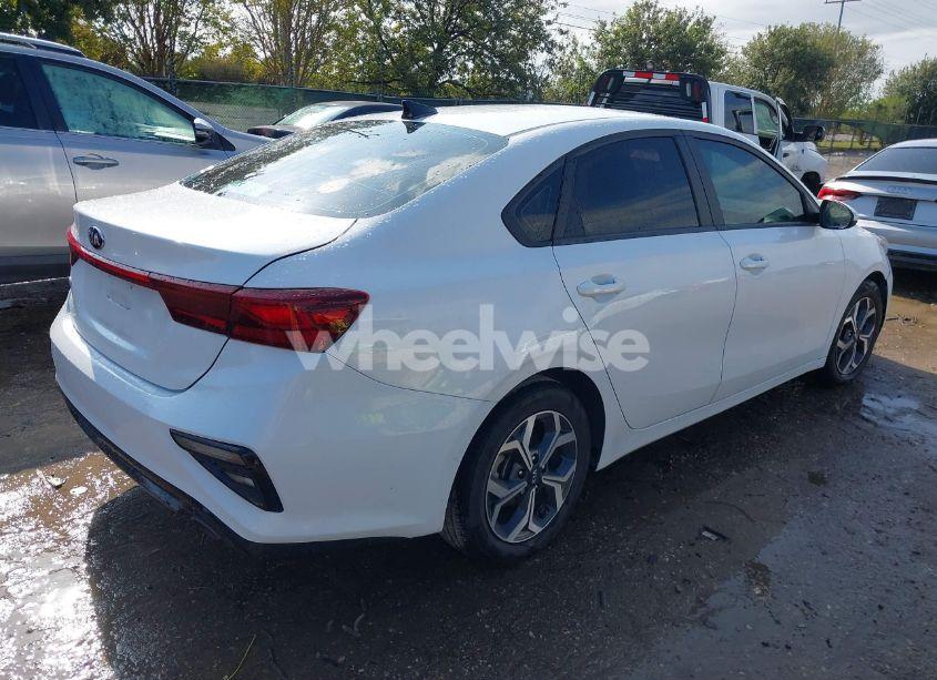 Photo 4 of 2021 Kia Forte LXS (VIN 3KPF24AD2ME388617)