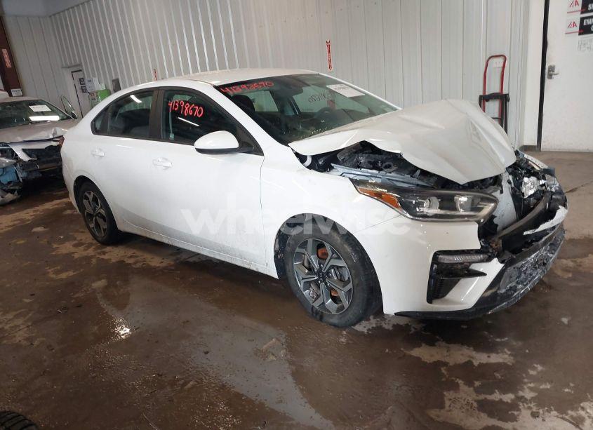 2021 Kia Forte LXS (VIN 3KPF24AD2ME406081) main photo
