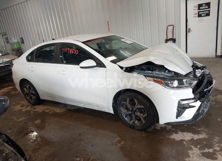 Photo 13 of 2021 Kia Forte LXS (VIN 3KPF24AD2ME406081)
