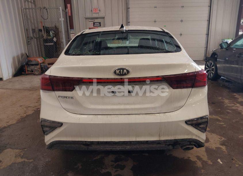 Photo 16 of 2021 Kia Forte LXS (VIN 3KPF24AD2ME406081)