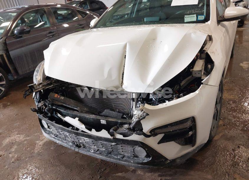 Photo 6 of 2021 Kia Forte LXS (VIN 3KPF24AD2ME406081)