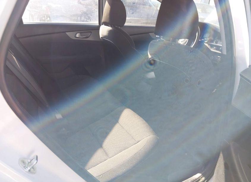 Photo 8 of 2021 Kia Forte LXS (VIN 3KPF24AD2ME406694)