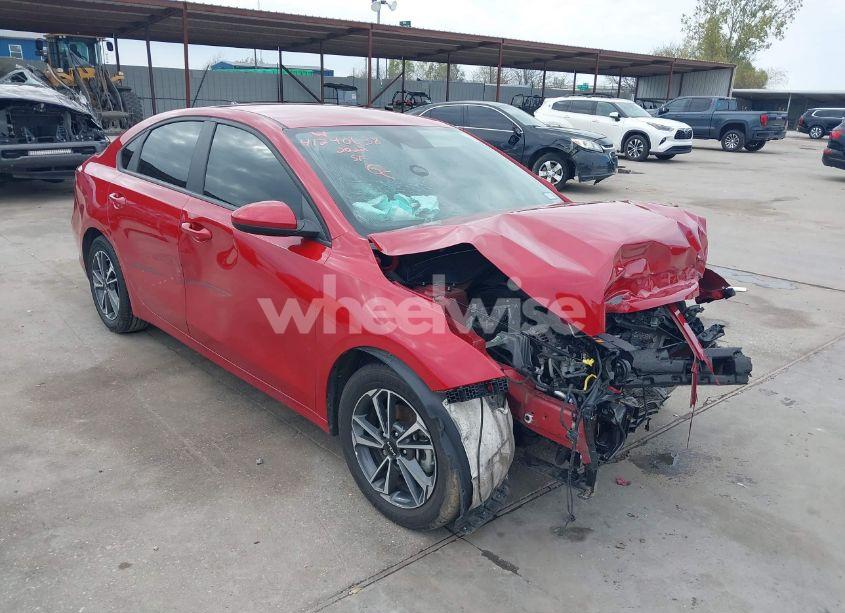 2022 Kia Forte LXS (VIN 3KPF24AD2NE427241) main photo