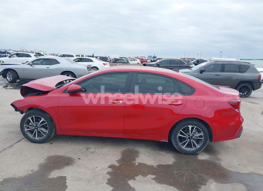 Photo 13 of 2022 Kia Forte LXS (VIN 3KPF24AD2NE427241)