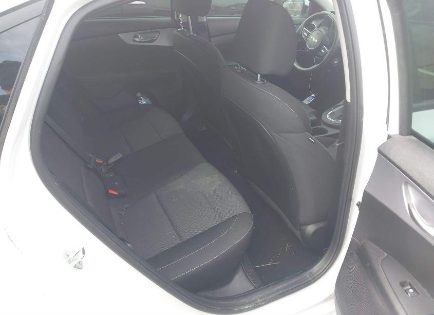 Photo 8 of 2022 Kia Forte LXS (VIN 3KPF24AD2NE446081)