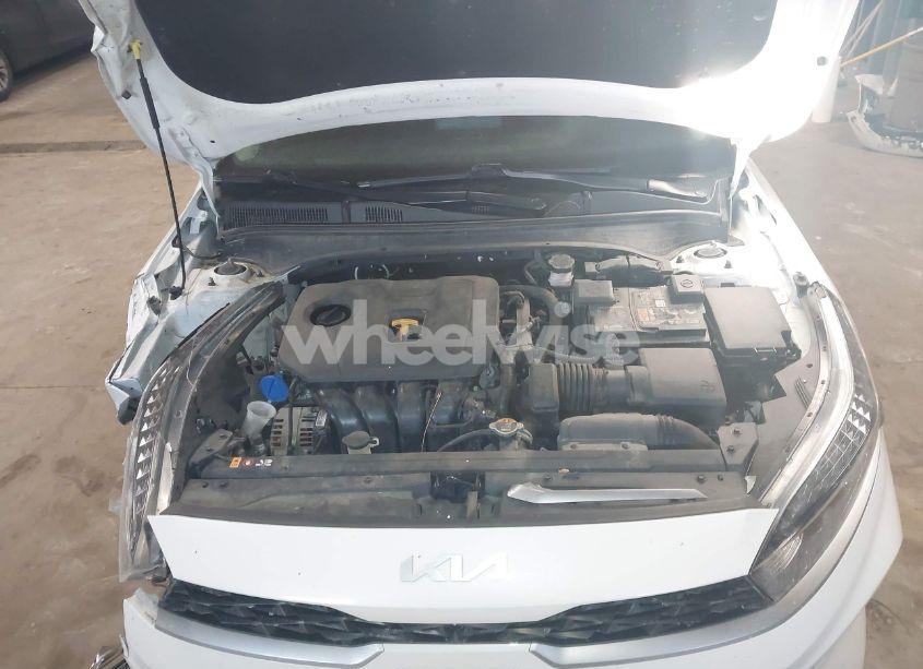 Photo 10 of 2022 Kia Forte LXS (VIN 3KPF24AD2NE460238)