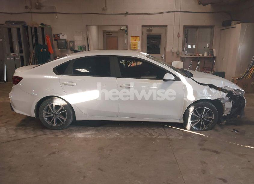 Photo 13 of 2022 Kia Forte LXS (VIN 3KPF24AD2NE460238)