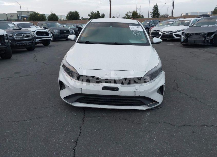 Photo 12 of 2022 Kia Forte LXS (VIN 3KPF24AD2NE469943)