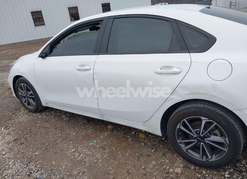 Photo 15 of 2022 Kia Forte LXS (VIN 3KPF24AD2NE474138)