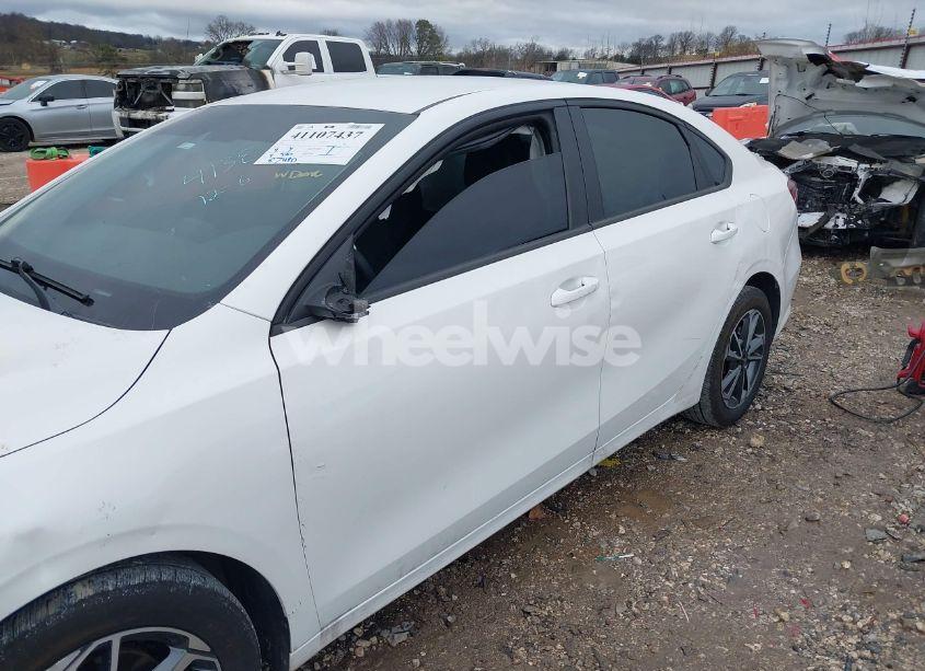 Photo 6 of 2022 Kia Forte LXS (VIN 3KPF24AD2NE474138)