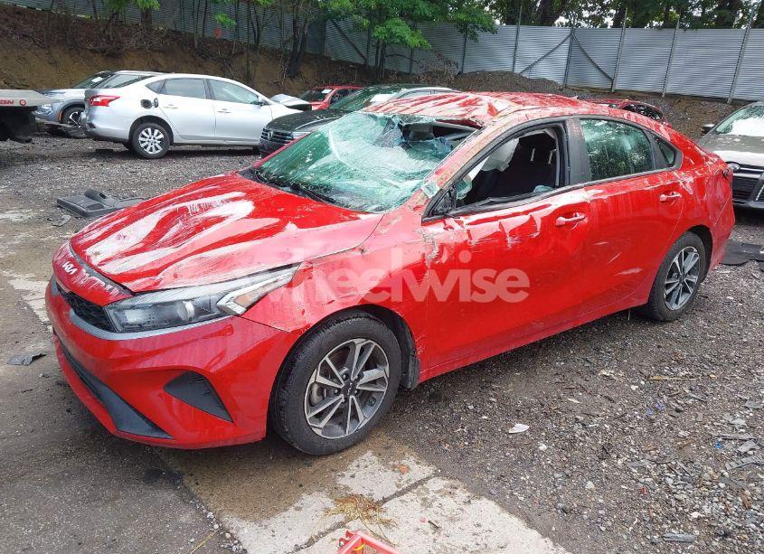 Photo 2 of 2022 Kia Forte LXS (VIN 3KPF24AD2NE496737)