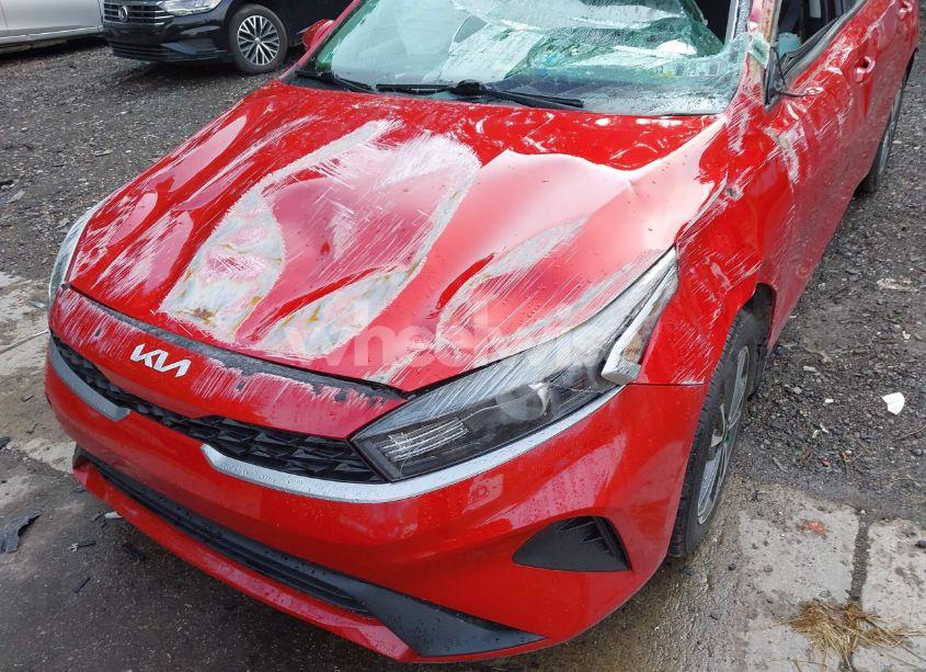 Photo 6 of 2022 Kia Forte LXS (VIN 3KPF24AD2NE496737)