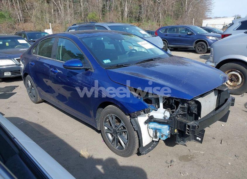 2023 Kia Forte LXS (VIN 3KPF24AD2PE532414) main photo