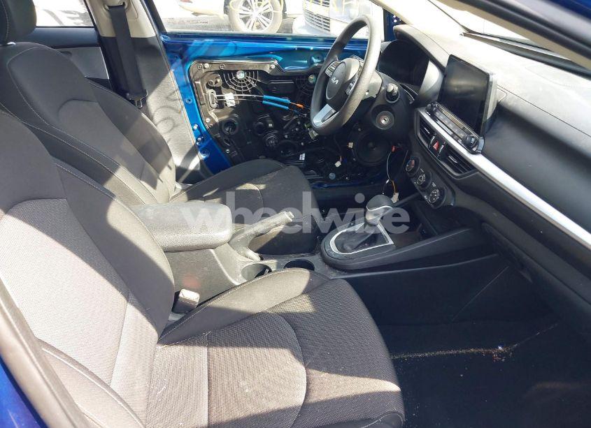 Photo 5 of 2023 Kia Forte LXS (VIN 3KPF24AD2PE532414)