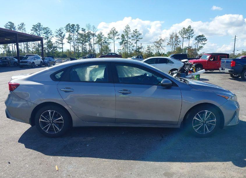 Photo 13 of 2023 Kia Forte LXS (VIN 3KPF24AD2PE543171)