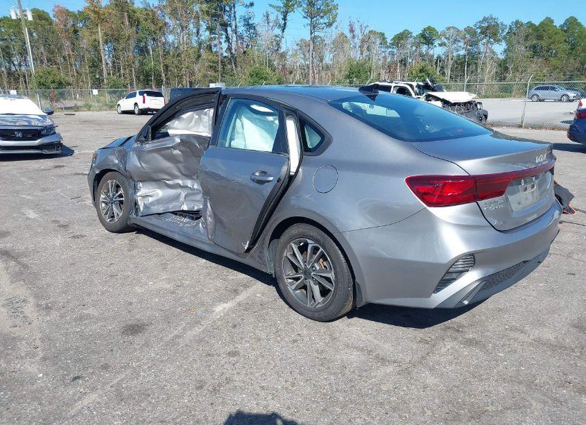 Photo 3 of 2023 Kia Forte LXS (VIN 3KPF24AD2PE543171)