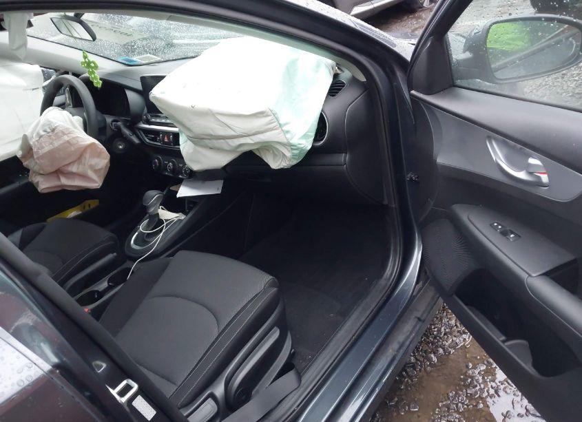 Photo 5 of 2023 Kia Forte LXS (VIN 3KPF24AD2PE564358)