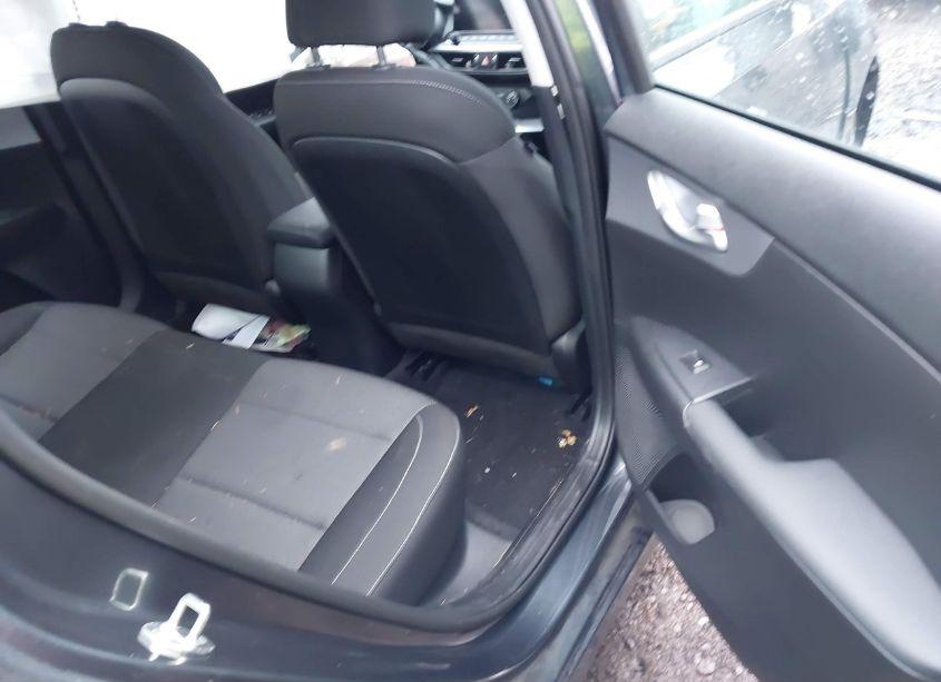 Photo 8 of 2023 Kia Forte LXS (VIN 3KPF24AD2PE564358)