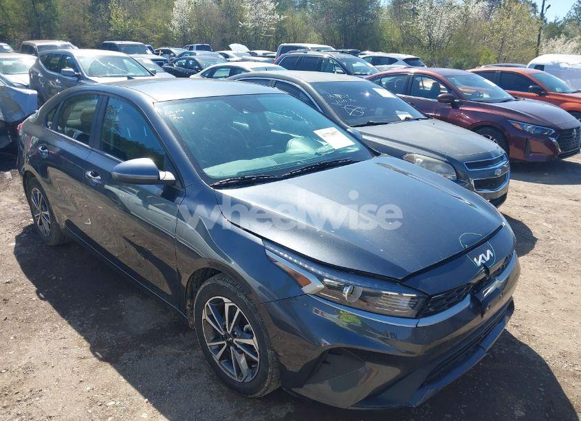 2023 Kia Forte LXS (VIN 3KPF24AD2PE586991) main photo