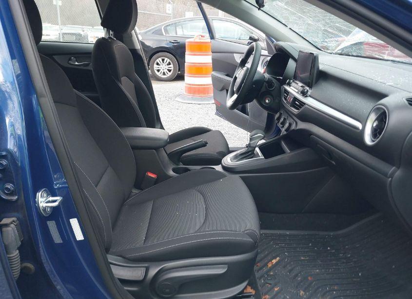 Photo 5 of 2023 Kia Forte LXS (VIN 3KPF24AD2PE620248)