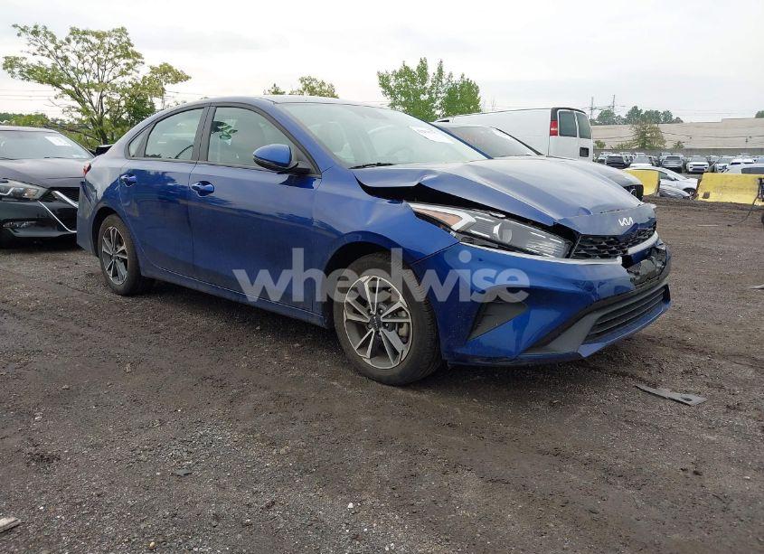 2023 Kia Forte LXS (VIN 3KPF24AD2PE624428) main photo