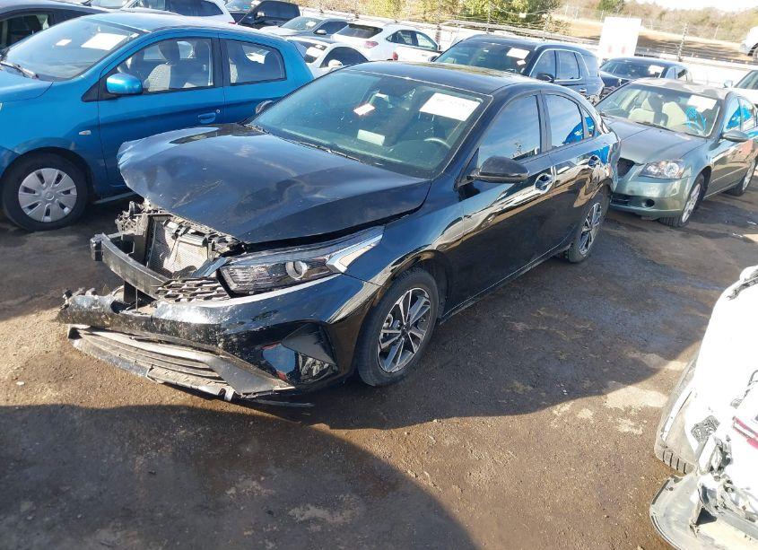 Photo 2 of 2023 Kia Forte LXS (VIN 3KPF24AD2PE669580)