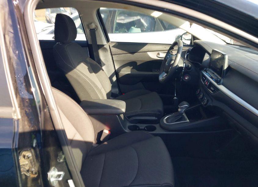 Photo 5 of 2023 Kia Forte LXS (VIN 3KPF24AD2PE669580)