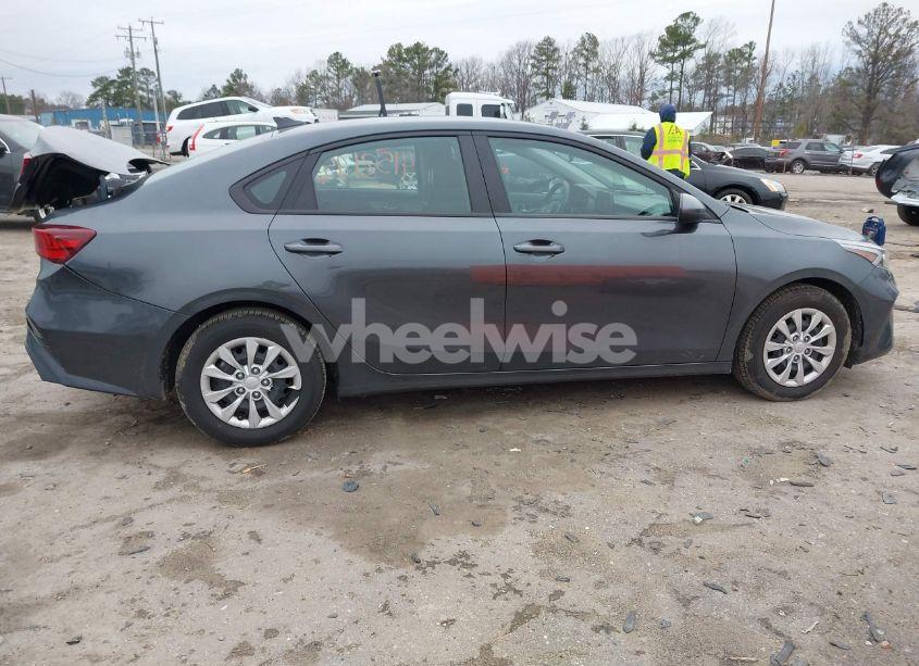 Photo 13 of 2023 Kia Forte LX (VIN 3KPF24AD2PE678117)