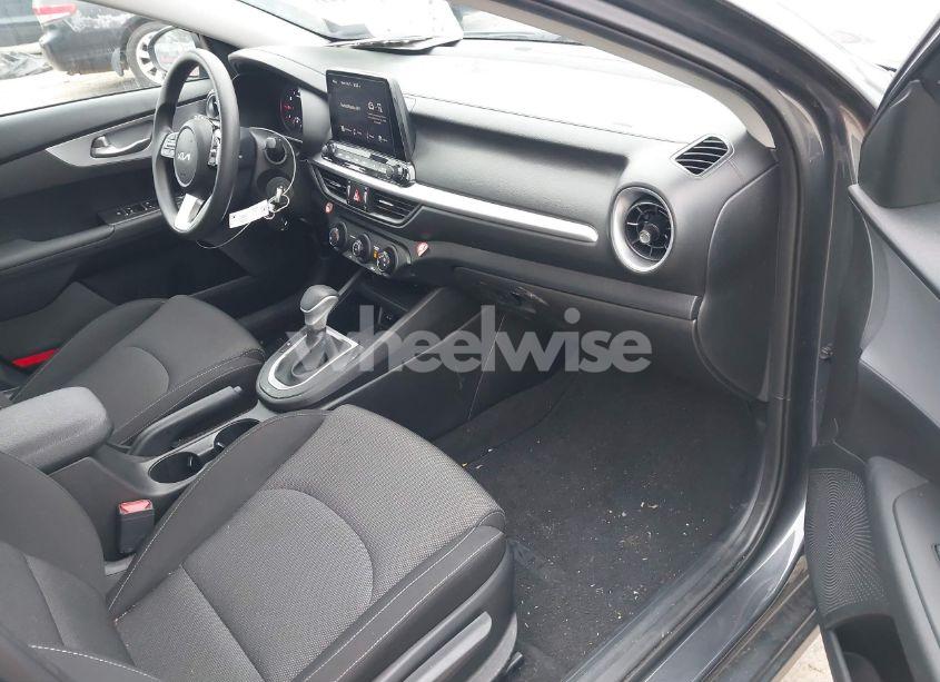 Photo 5 of 2023 Kia Forte LX (VIN 3KPF24AD2PE678117)