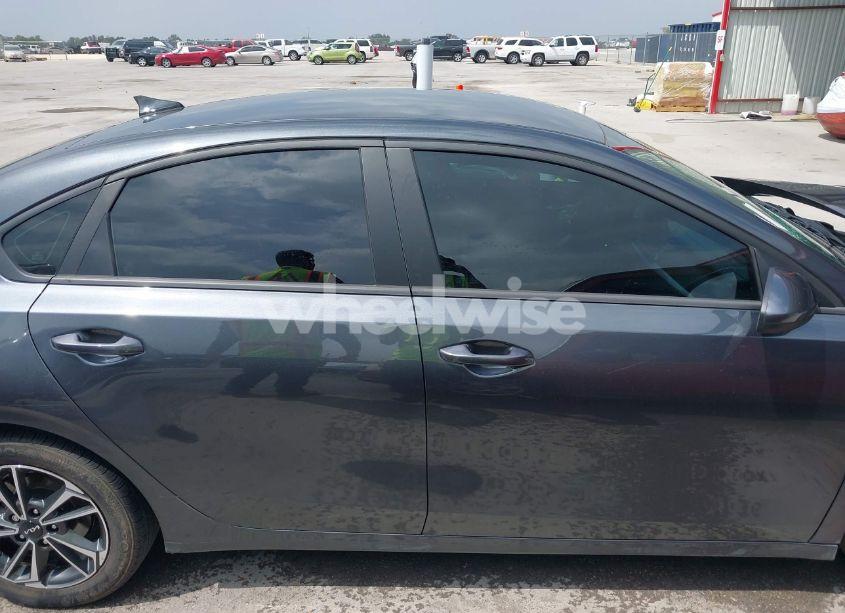 Photo 14 of 2023 Kia Forte LXS (VIN 3KPF24AD2PE682961)