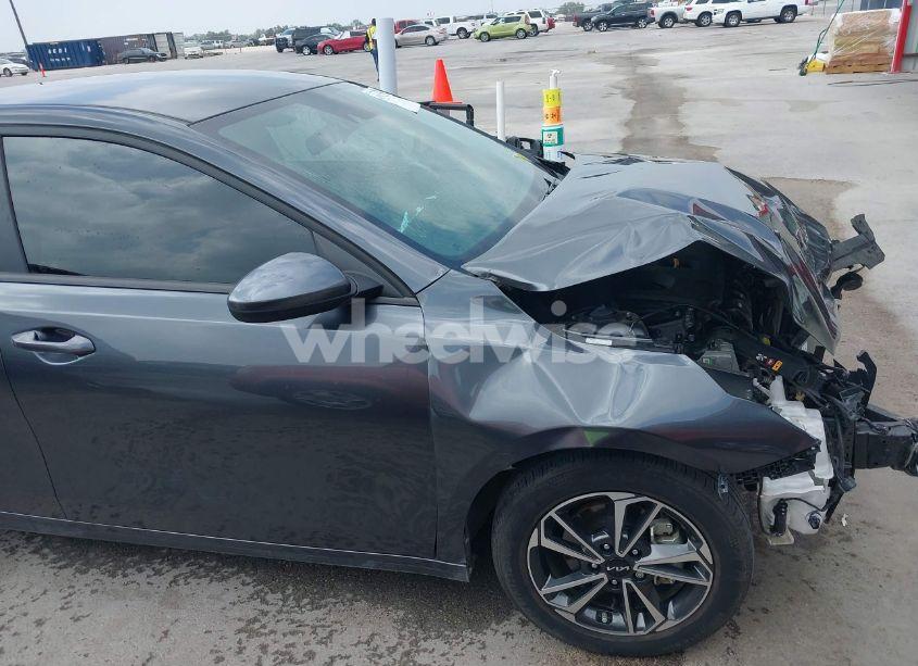 Photo 18 of 2023 Kia Forte LXS (VIN 3KPF24AD2PE682961)