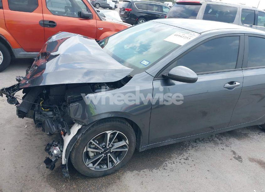 Photo 19 of 2023 Kia Forte LXS (VIN 3KPF24AD2PE682961)