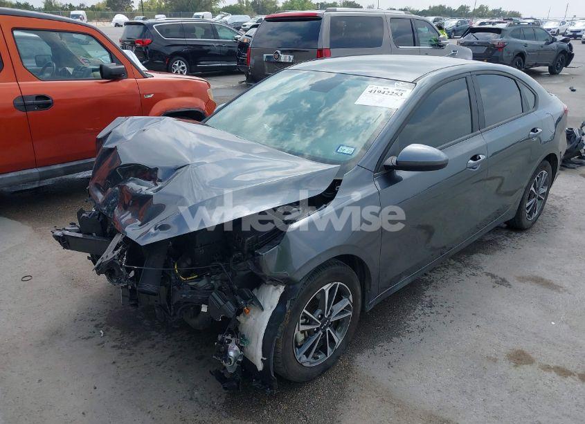 Photo 2 of 2023 Kia Forte LXS (VIN 3KPF24AD2PE682961)