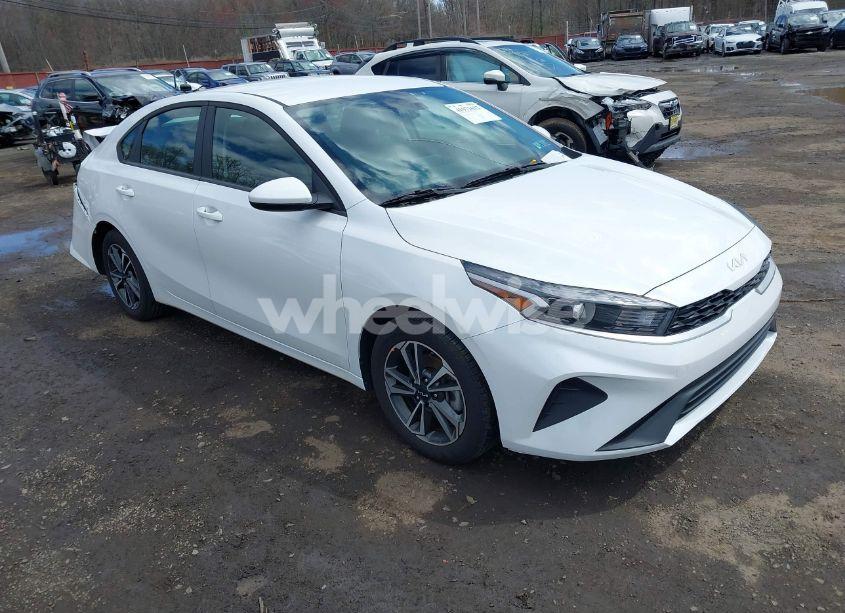 2023 Kia Forte LXS (VIN 3KPF24AD2PE694057) main photo