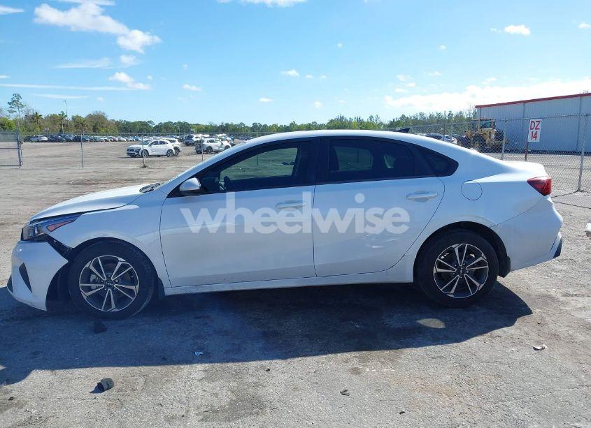 Photo 15 of 2023 Kia Forte LXS (VIN 3KPF24AD2PE694589)