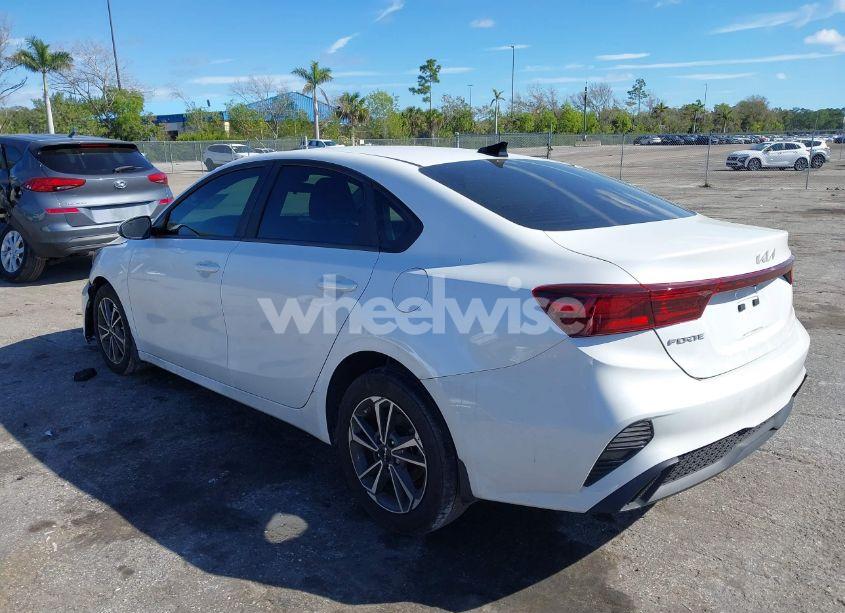 Photo 3 of 2023 Kia Forte LXS (VIN 3KPF24AD2PE694589)
