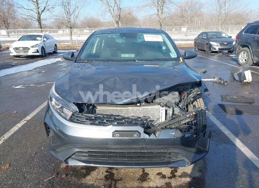 Photo 13 of 2024 Kia Forte LXS (VIN 3KPF24AD2RE709398)