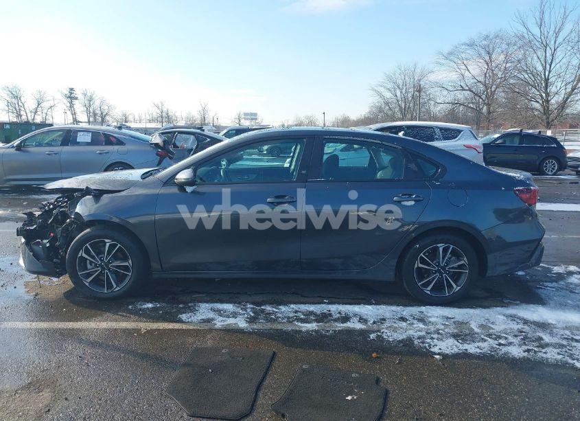 Photo 15 of 2024 Kia Forte LXS (VIN 3KPF24AD2RE709398)