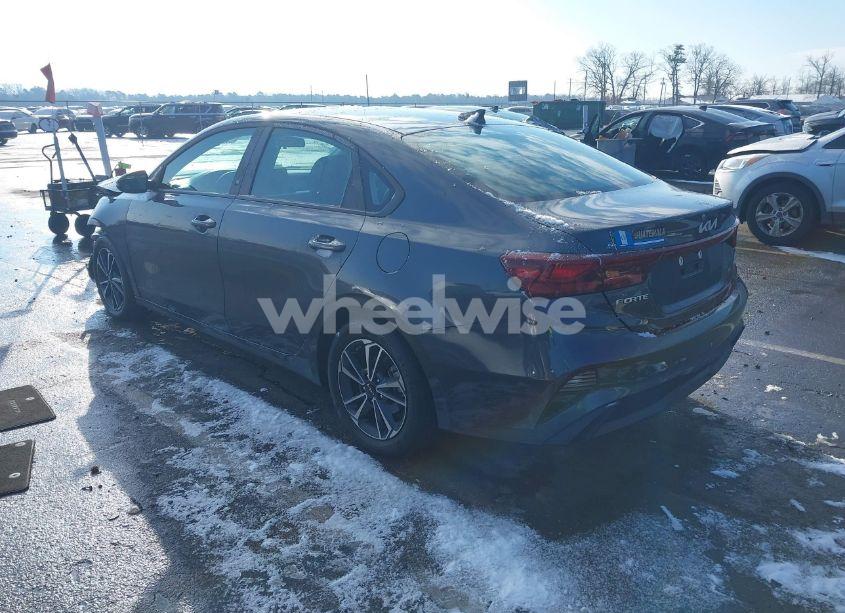 Photo 3 of 2024 Kia Forte LXS (VIN 3KPF24AD2RE709398)