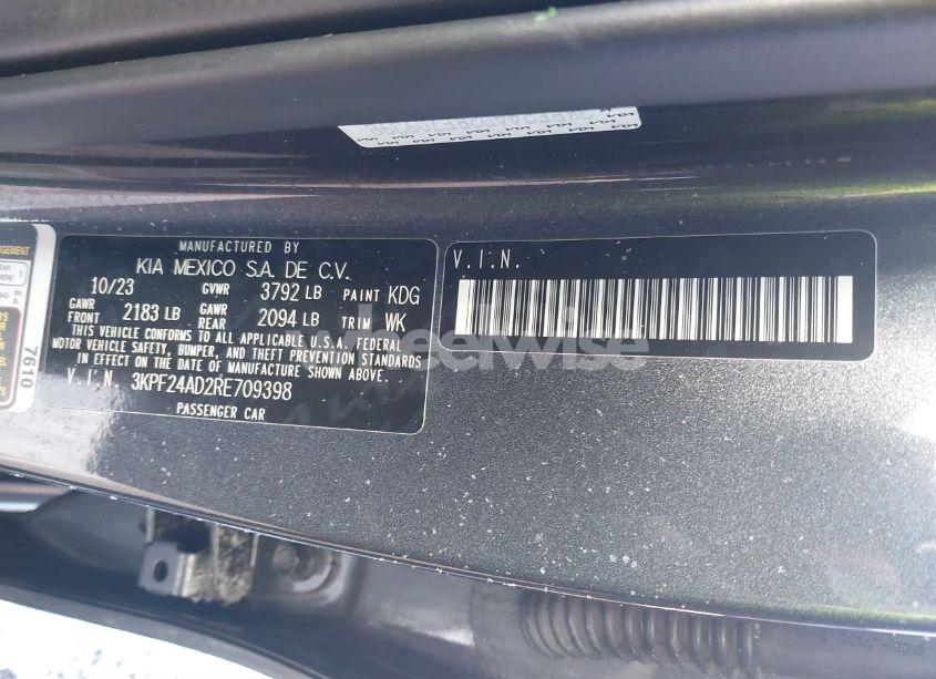 Photo 9 of 2024 Kia Forte LXS (VIN 3KPF24AD2RE709398)