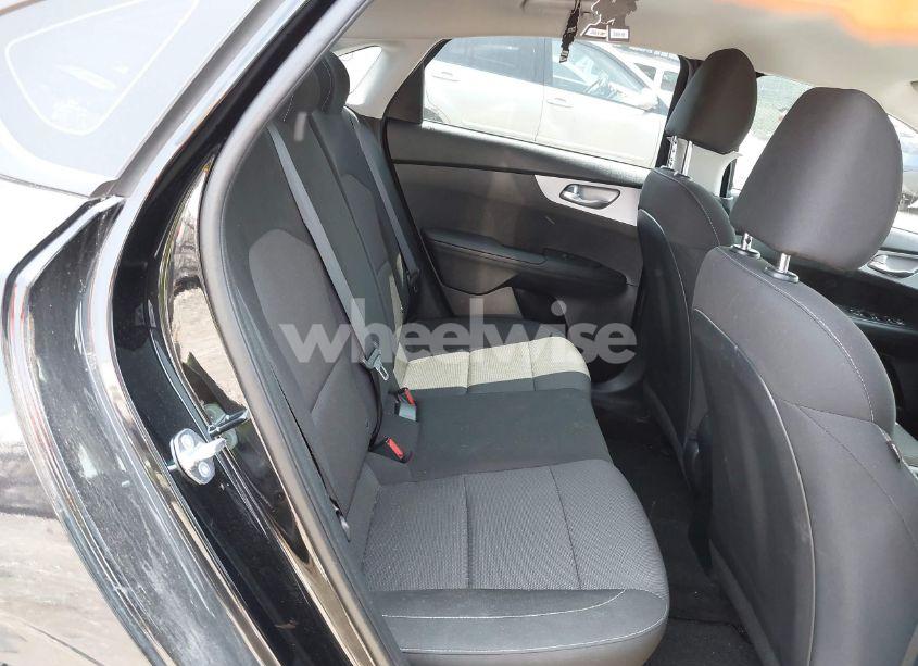 Photo 8 of 2024 Kia Forte LXS (VIN 3KPF24AD2RE719185)