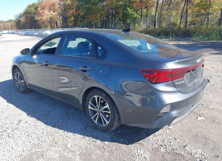 Photo 3 of 2024 Kia Forte LXS (VIN 3KPF24AD2RE720174)